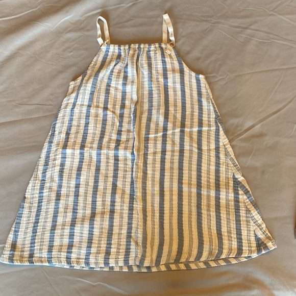 Chelsea & Violet size 6 and Old Navy size small 6-7 summer dress bundle. - Picture 7 of 10